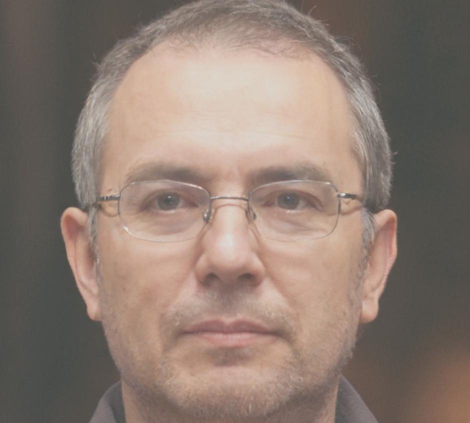 Portrait of Jasper Valtonen, lead design consultant